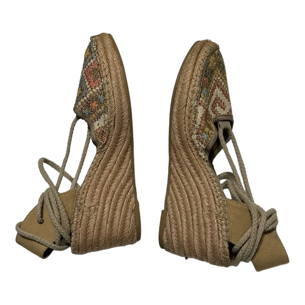 Dolce by Mojo Moxy Lace-Up Embroidery Platform Espadrille Wedge Sandal 8M